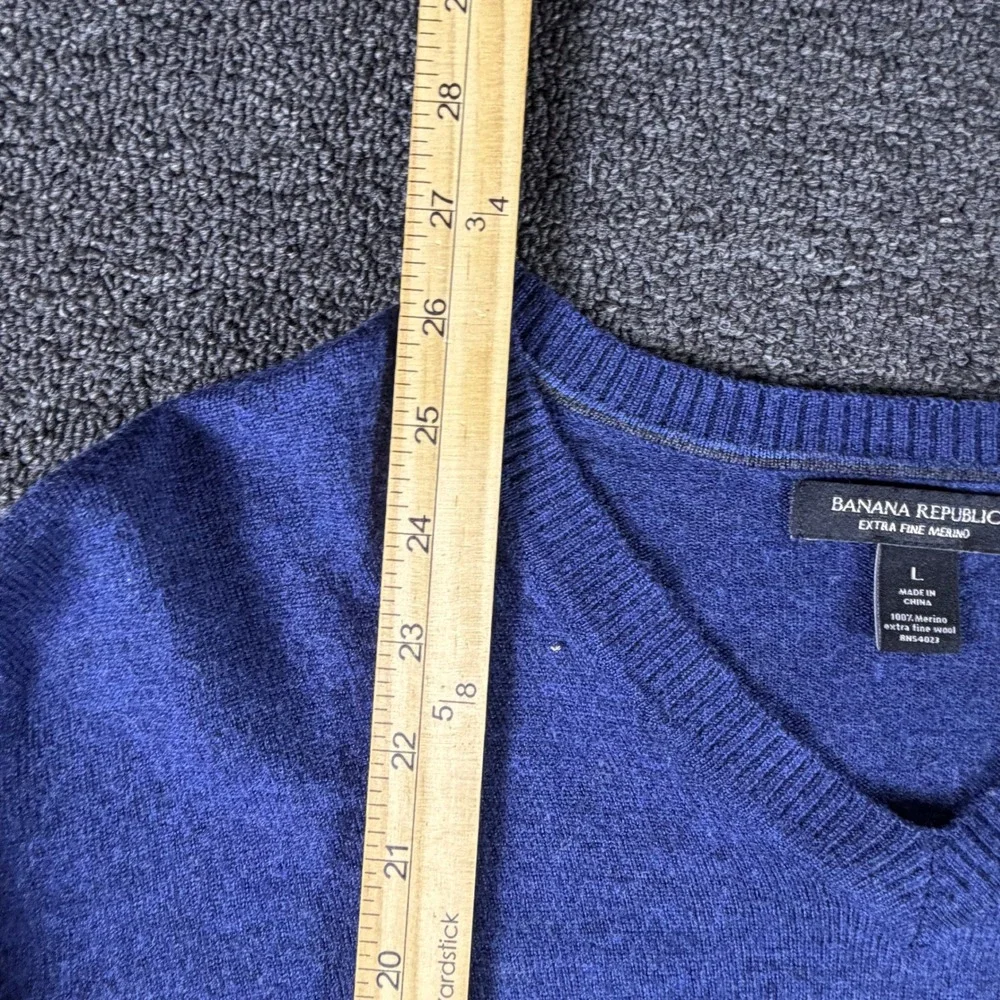Banana Republic Wool Sweater Mens L ST MERINO VEE Blue V-Neck EUC